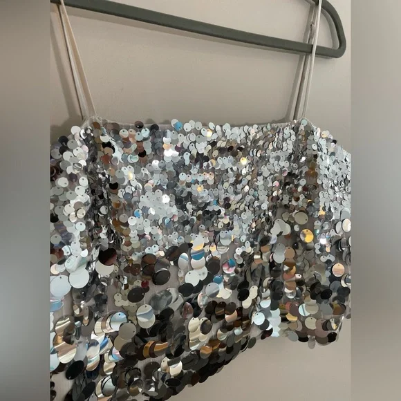 NWT Gianna Bini Silver Sequin Cropped Spaghetti Strap Top - Picture 2 of 5